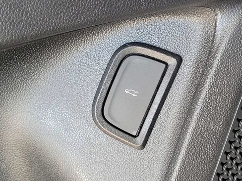 Used 2024 Chevrolet Blazer EV RS AWD/4WD image 14