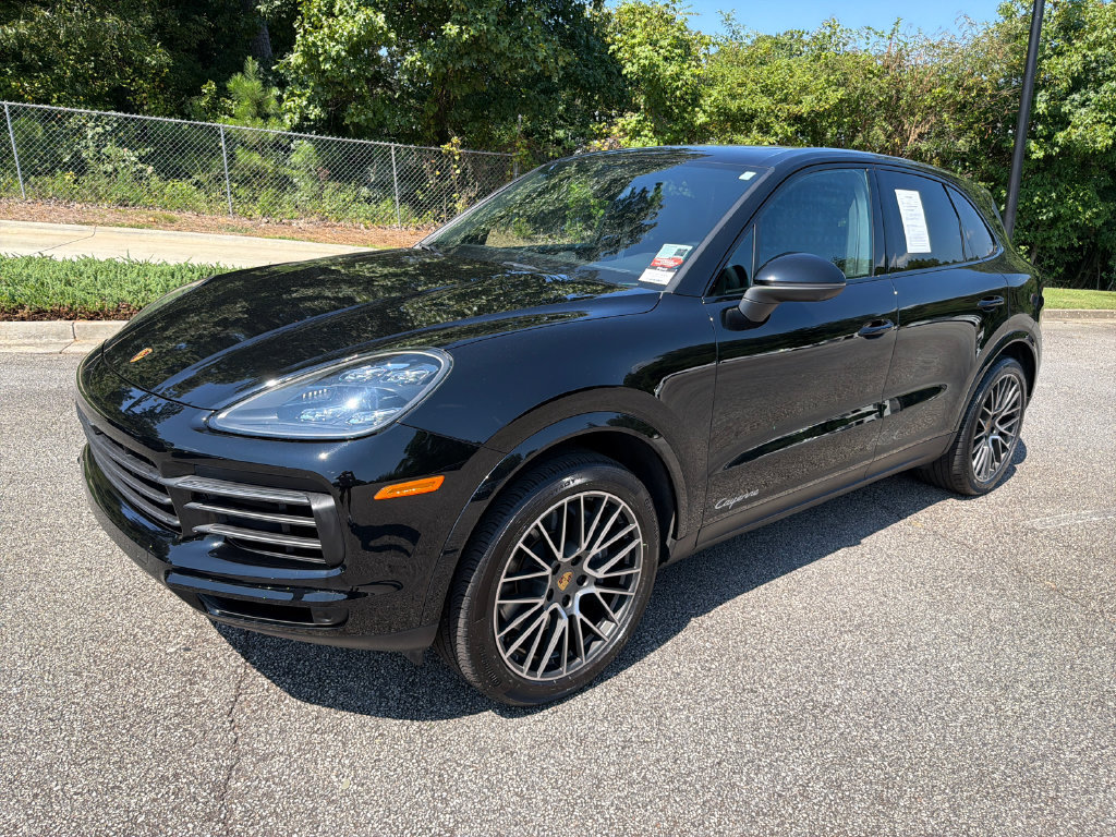 Used 2022 Porsche Cayenne Platinum Edition w/ Premium Package Plus AWD/4WD image 3