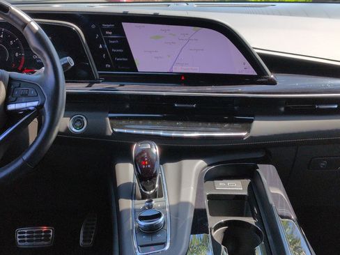 Used 2023 Cadillac Escalade V w/ LPO, ONYX Package image 31