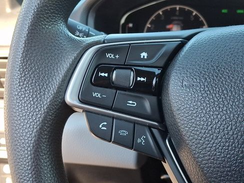Used 2019 Honda Accord EX image 23