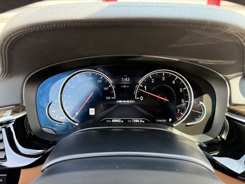 Used 2018 BMW M550i xDrive image 21