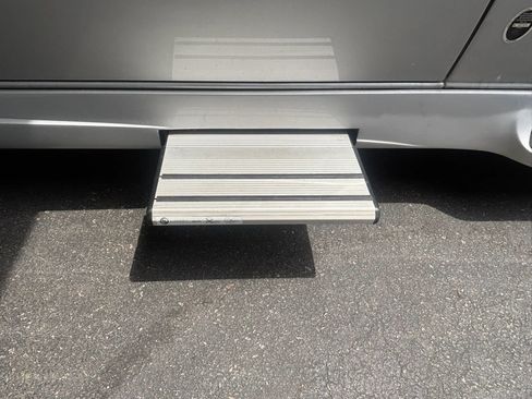 Used 2019 Mercedes-Benz Sprinter 3500 image 19