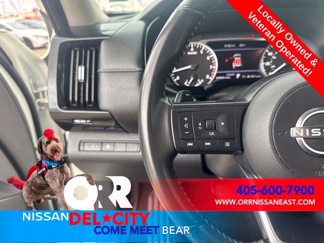 Used 2024 Nissan Pathfinder SV FWD image 16