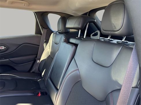 Used 2021 Jeep Cherokee Trailhawk w/ Trailer Tow Group image 20