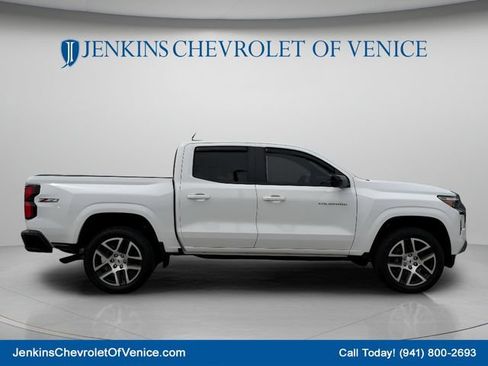 Used 2023 Chevrolet Colorado Z71 w/ Z71 Convenience Package 2 AWD/4WD image 6