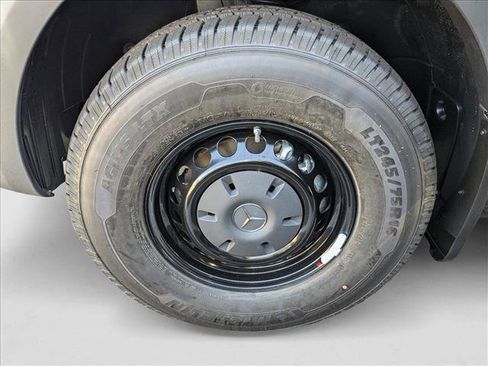 New 2025 Mercedes-Benz Sprinter 2500 image 9