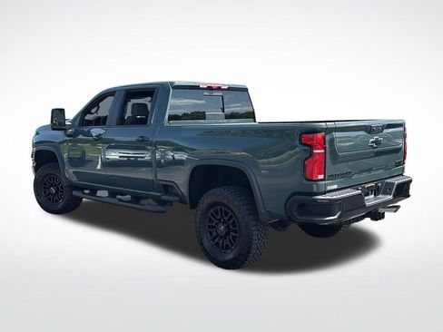 Used 2026 Chevrolet Silverado 2500 ZR2 w/ LPO, Dark Essentials Package AWD/4WD image 5