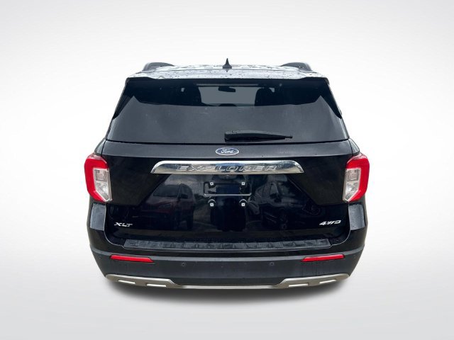 Used 2023 Ford Explorer XLT w/ Equipment Group 202A AWD/4WD image 9