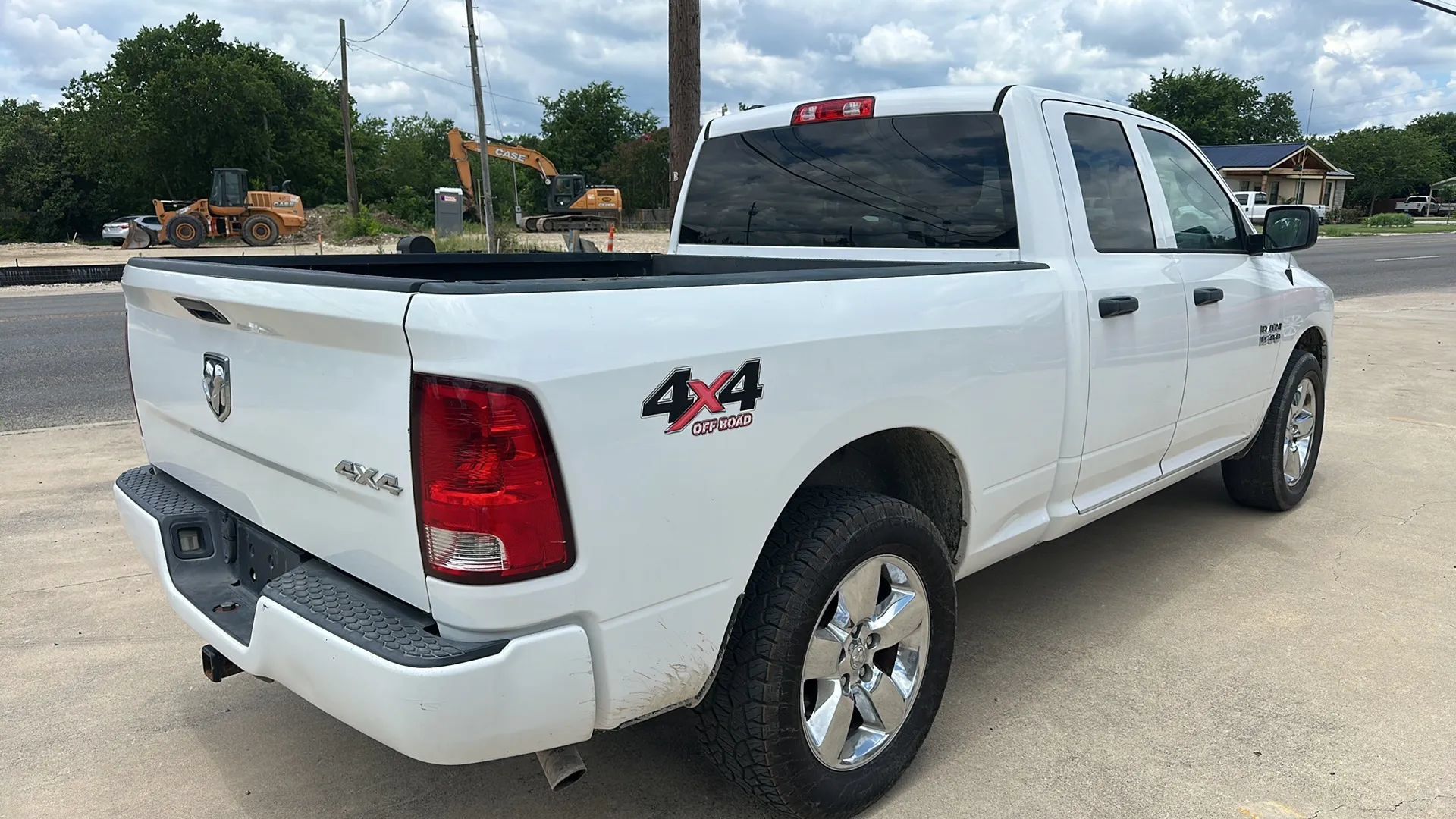 Used 2018 RAM 1500 Express w/ Express Value Package AWD/4WD image 5