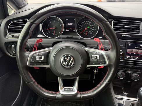 Used 2018 Volkswagen GTI S FWD image 23