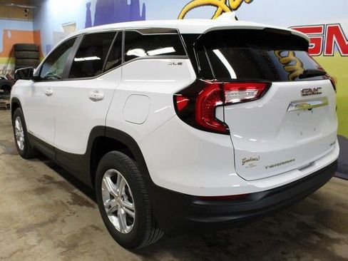 Certified 2024 GMC Terrain SLE AWD/4WD image 6