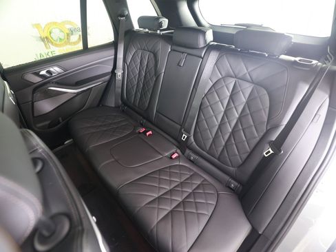 New 2025 BMW X5 xDrive40i w/ Parking Assistance Package image 22