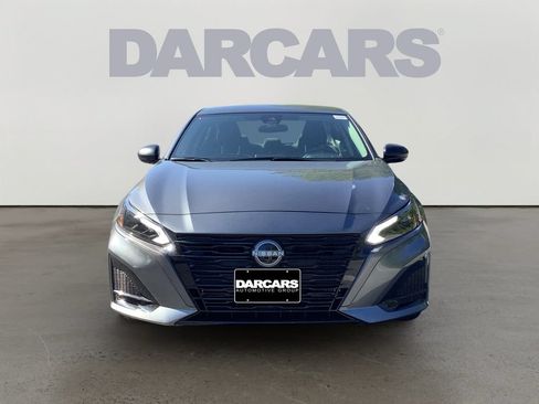 Used 2026 Nissan Altima 2.5 SV FWD image 2