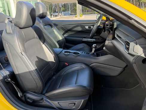 Used 2024 Ford Mustang Premium image 27