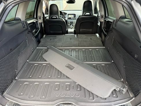 Used 2016 Volvo XC60 T5 Premier w/ Proximity Package image 29