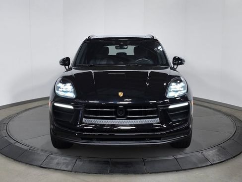 Certified 2026 Porsche Macan AWD/4WD image 10