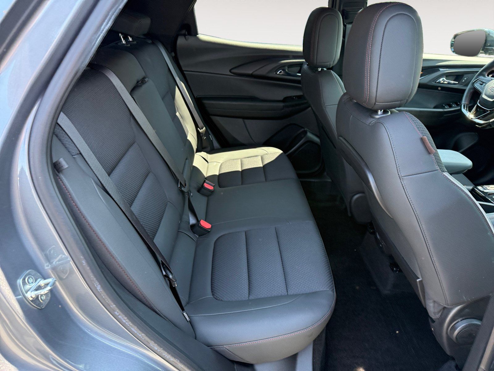 Used 2021 Chevrolet TrailBlazer RS w/ Convenience Package FWD image 18