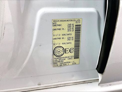 Used 2015 Nissan Xterra S image 32