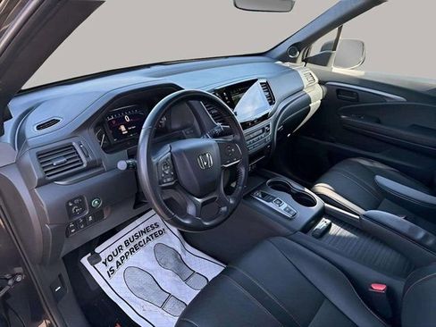 Used 2023 Honda Passport TrailSport image 25