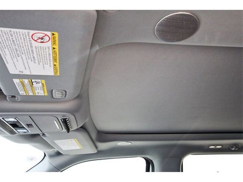 Used 2024 Ford F350 Lariat w/ Lariat Ultimate Package image 31