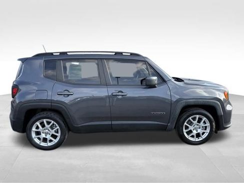 Used 2021 Jeep Renegade Latitude image 9