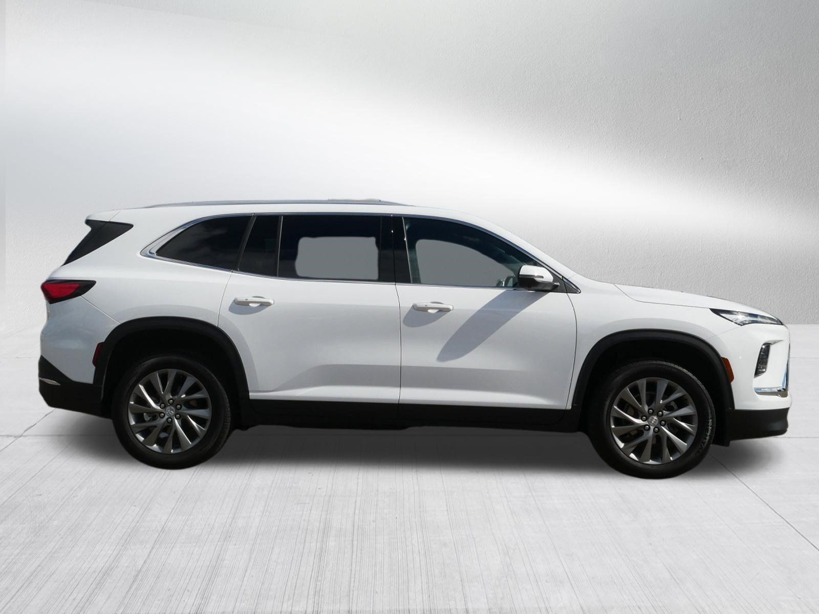 Used 2026 Buick Enclave Preferred AWD/4WD image 8