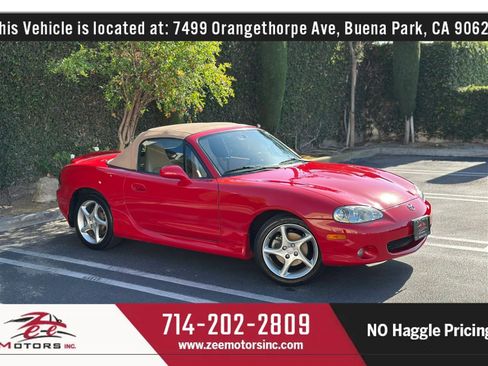 Used 2002 MAZDA MX-5 Miata SE RWD image 2