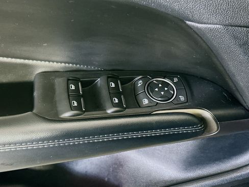 Used 2019 Lincoln MKC Reserve w/ MKC Technology Package FWD image 15