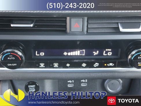 Used 2024 Nissan Rogue SV AWD/4WD image 25