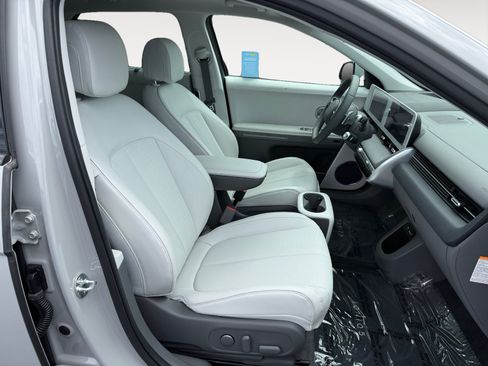 Certified 2024 Hyundai Ioniq 5 Limited RWD image 19