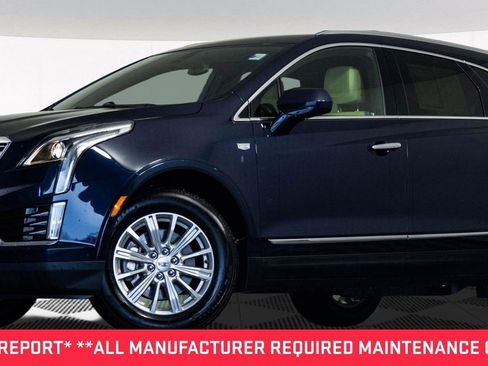 Used 2017 Cadillac XT5 FWD image 2