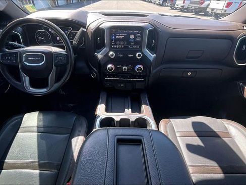 Used 2020 GMC Sierra 1500 Denali w/ Denali Ultimate Package AWD/4WD image 16