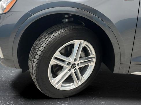Used 2024 Audi Q5 e Premium Plus w/ Premium Plus Package AWD/4WD image 38