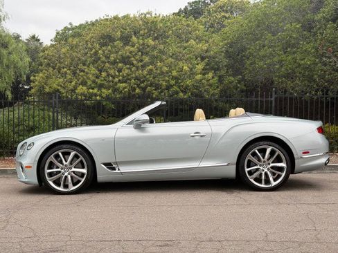 Used 2022 Bentley Continental GT Mulliner image 3
