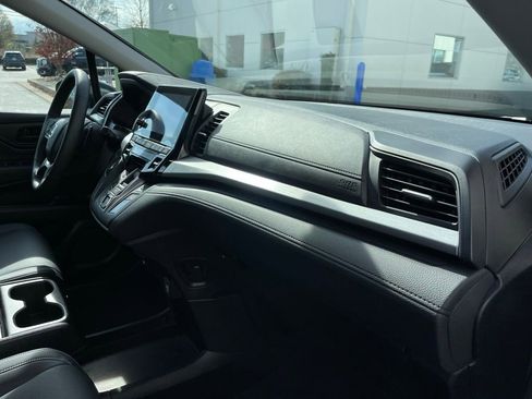 Certified 2024 Honda Odyssey EX-L image 34