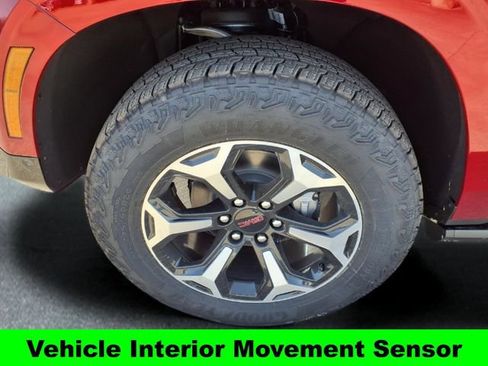 New 2026 GMC Yukon XL AT4 w/ AT4 Premium Plus Package AWD/4WD image 27