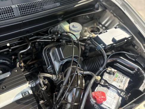 Used 2004 Honda Element EX image 39