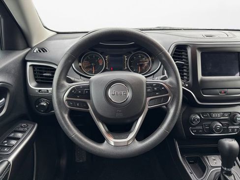 Used 2020 Jeep Cherokee Latitude image 12