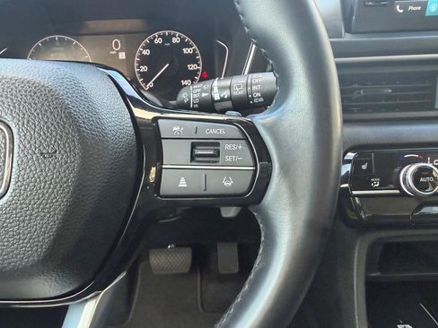 Used 2025 Honda Pilot EX-L image 22