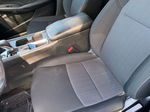 Certified 2025 Nissan Sentra SV w/ Trunk Package FWD image 20