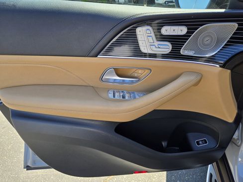 Used 2024 Mercedes-Benz GLE 450 4MATIC image 16