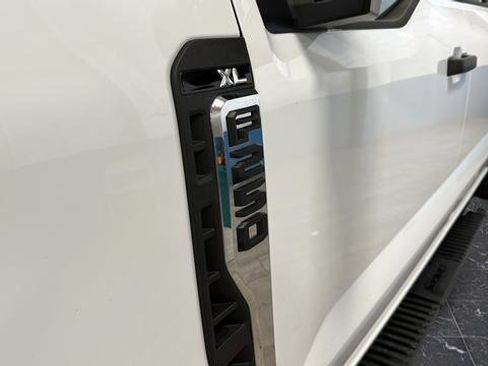 Used 2025 Ford F250 XL w/ XL Driver Assist Package AWD/4WD image 37