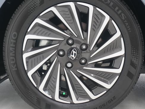 Used 2025 Hyundai Sonata SEL FWD image 26