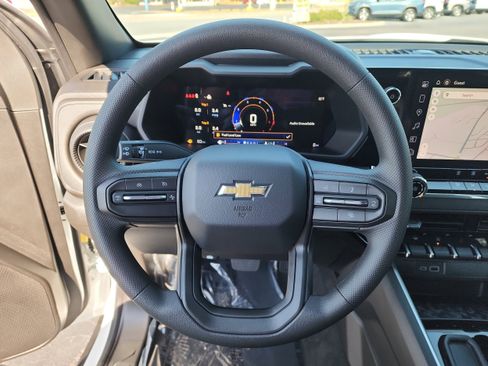 New 2026 Chevrolet Colorado W/T image 27