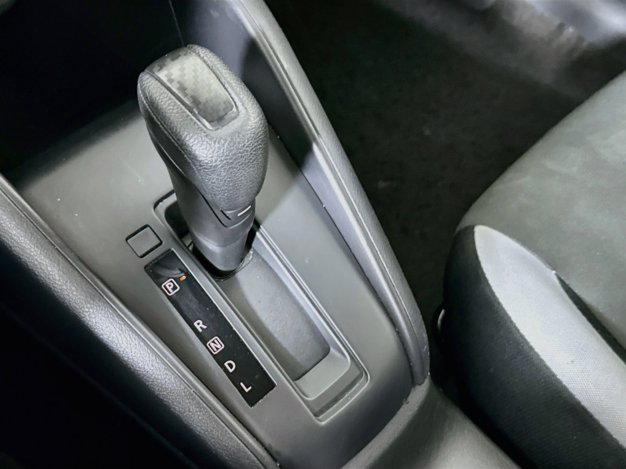 Used 2025 Nissan Versa S FWD image 23