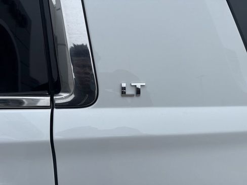 Used 2016 Chevrolet Suburban LT AWD/4WD image 11
