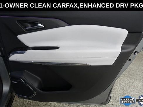 Used 2024 Chevrolet Traverse RS FWD image 26