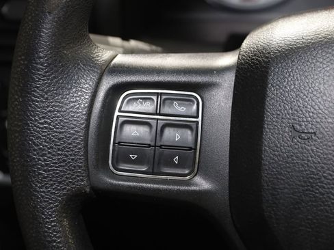 Used 2018 RAM 1500 Classic SLT image 28