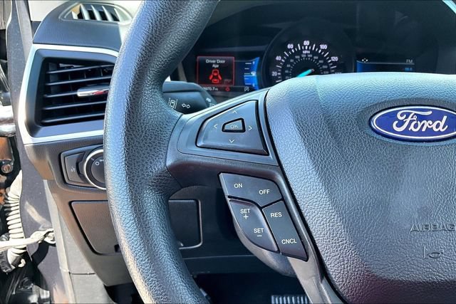 Used 2022 Ford Edge SE w/ Black Appearance Package AWD/4WD image 11