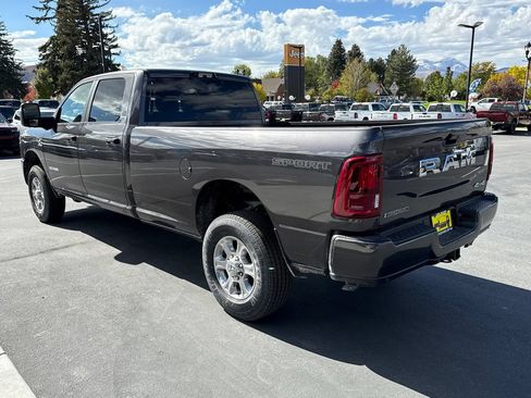 New 2026 RAM 2500 Big Horn AWD/4WD image 3